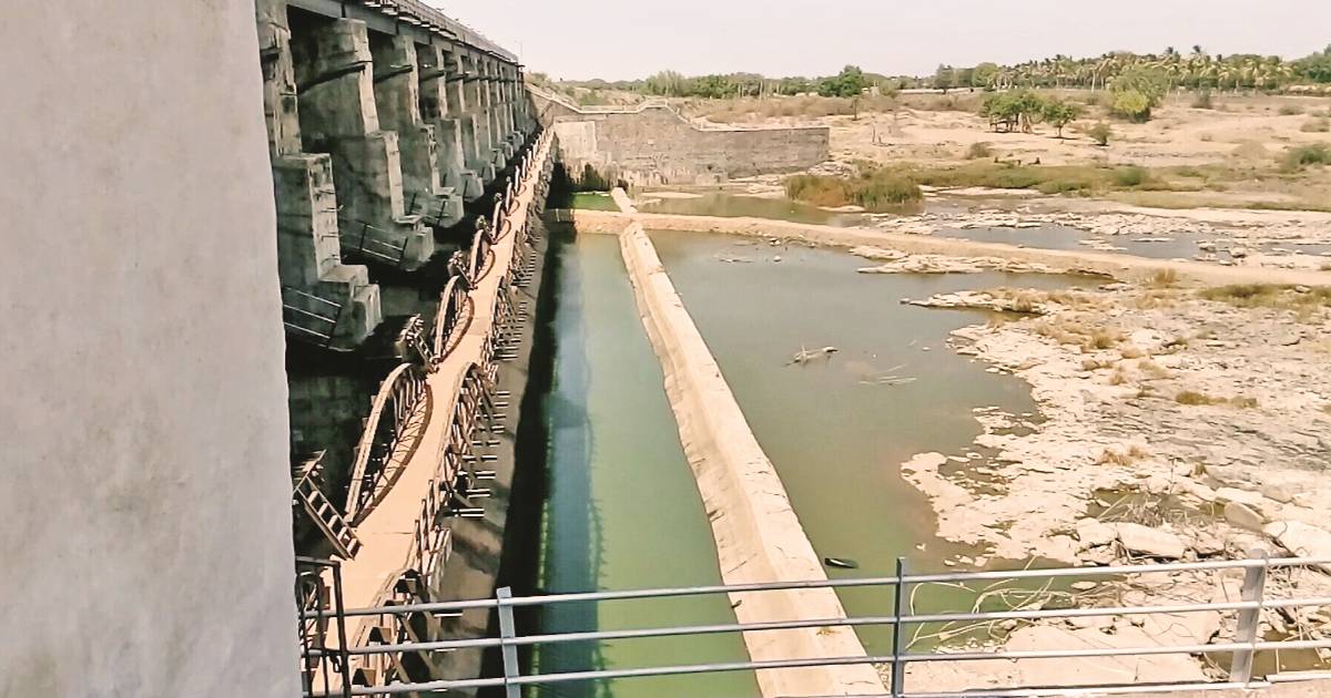 Rupani government to supply 300 MCFT water to Rajkot
